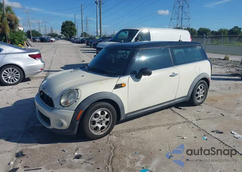 2014 Mini Clubman Cooper z USA, uszkodzony, nr VIN WMWZF3C52ET493388